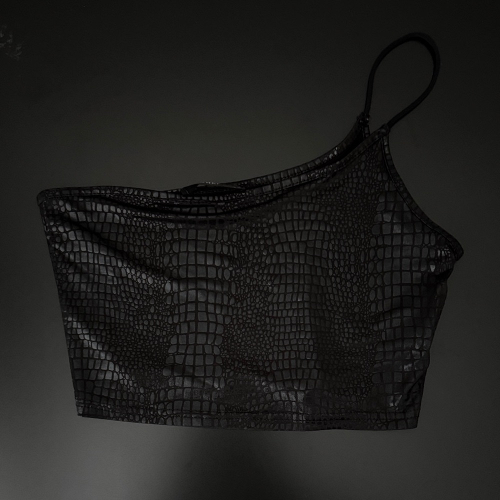 Black One-Shoulder Top - crocodile print